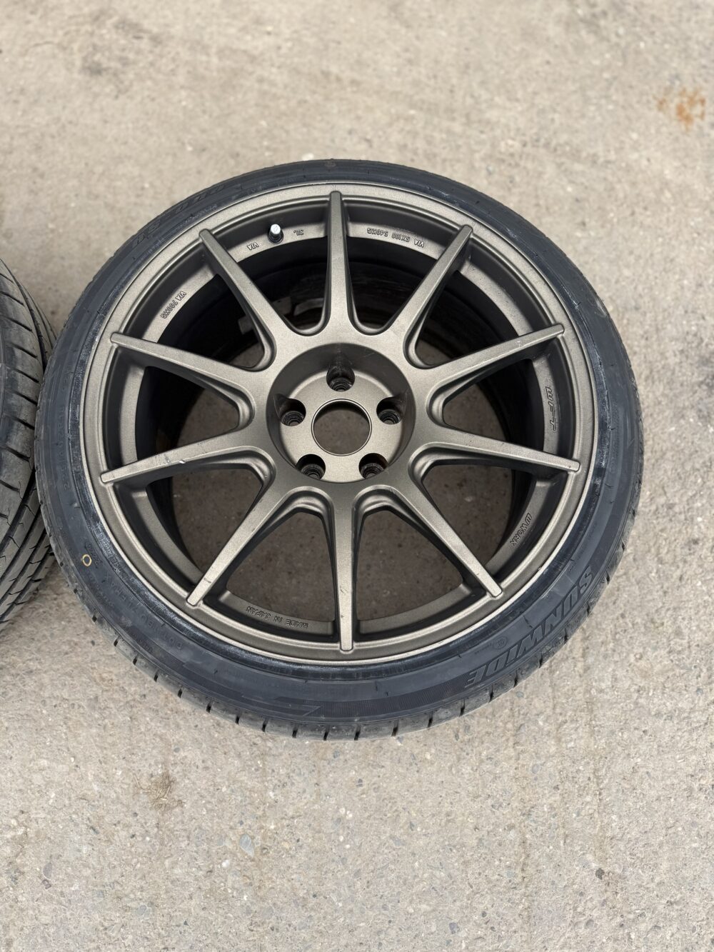 Work MCO Pair 18 Inch 5x114.3 Wheels - Image 2